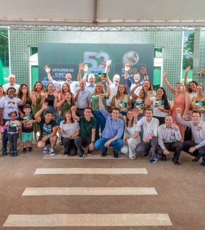 Irani Supermercados celebra 52 anos com entrega de prêmios