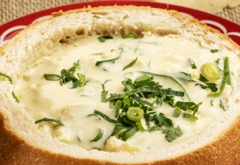 Creme de quatro queijos no pão Italiano